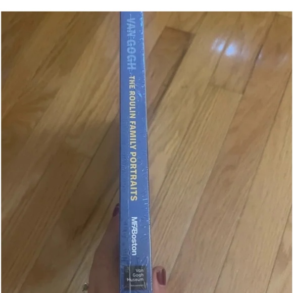 🎨 Stunning Van Gogh Art Book – The Roulin Family Portraits - Picture 3 of 4